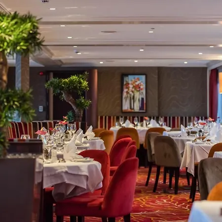 Botel Select Ms Charles Dickens -
