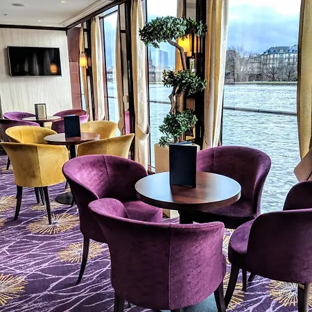 Botel Select Ms Charles Dickens -