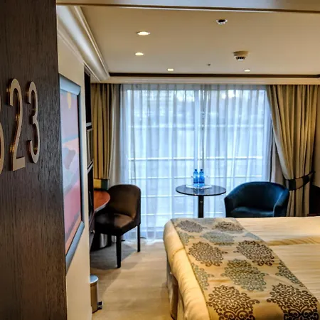 Select Ms Charles Dickens - 5* Kolín nad Rýnem